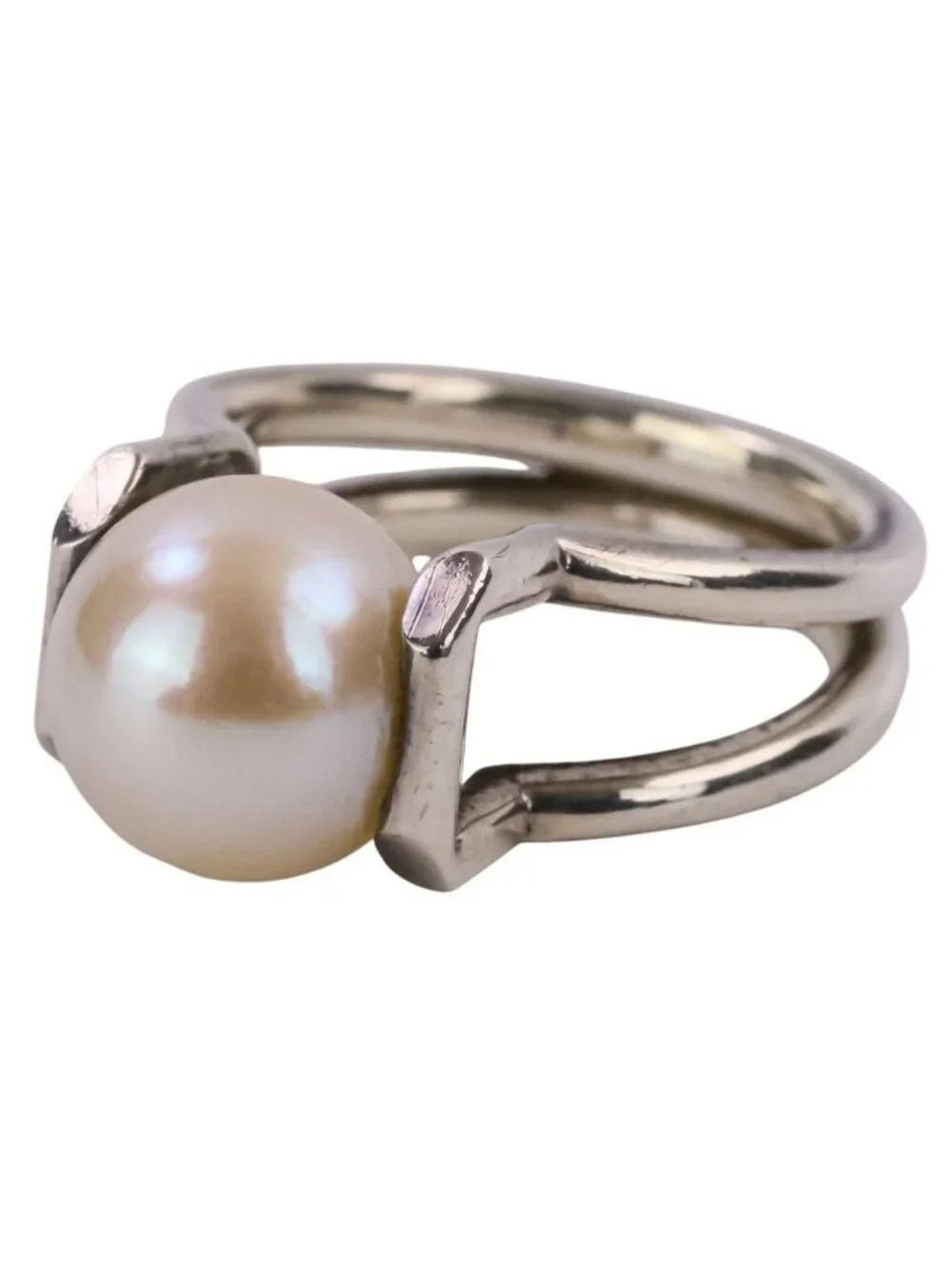 Tiffany & Co HardWear Fresh Water Pearl Ring Silver